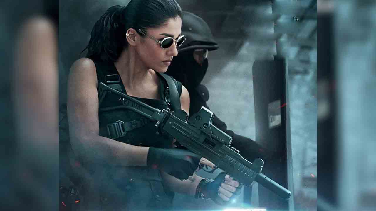 Nayanthara | యాక్షన్‌ మోడ్‌లో లేడీ సూపర్‌ స్టార్‌.. జవాన్‌ నుంచి నయనతార పోస్టర్‌ రిలీజ్‌