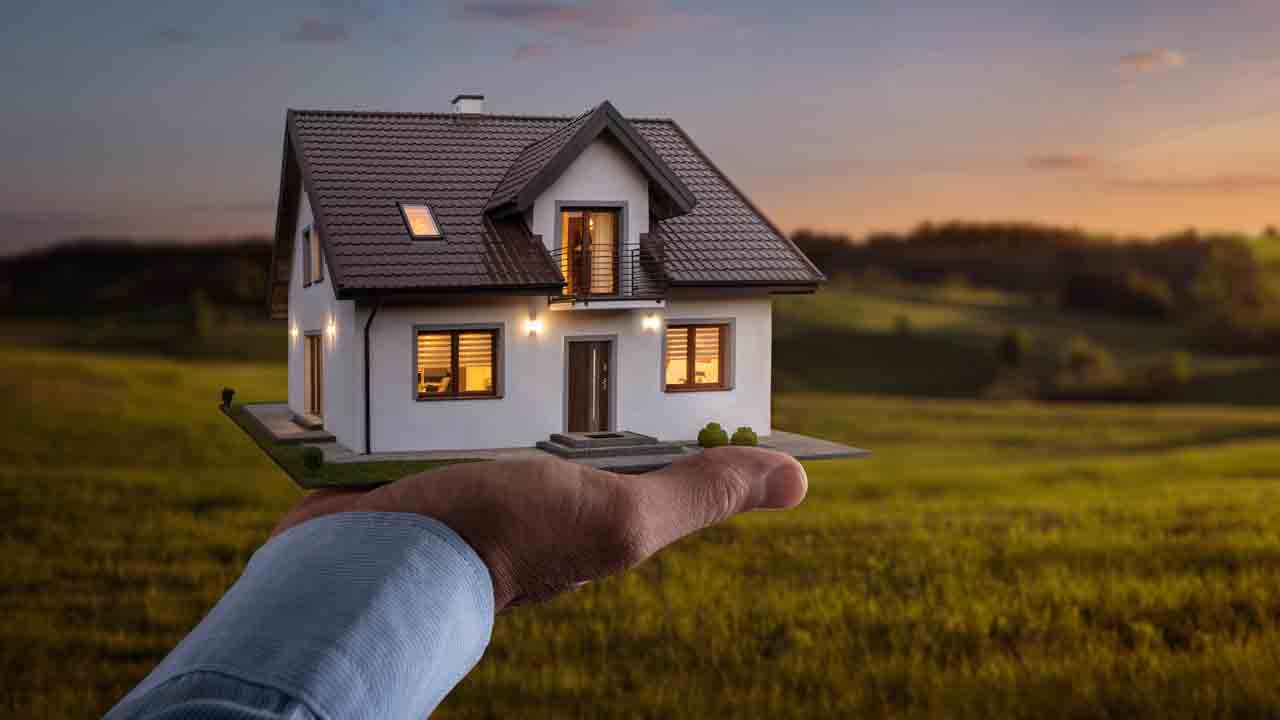 Personal Finance Tips | ఇండిపెండెంట్‌ ఇల్లు కొనాలా? అపార్ట్‌మెంట్‌లో ఫ్లాట్‌లో తీసుకోవాలా? ఏది కొంటే బెటర్‌?