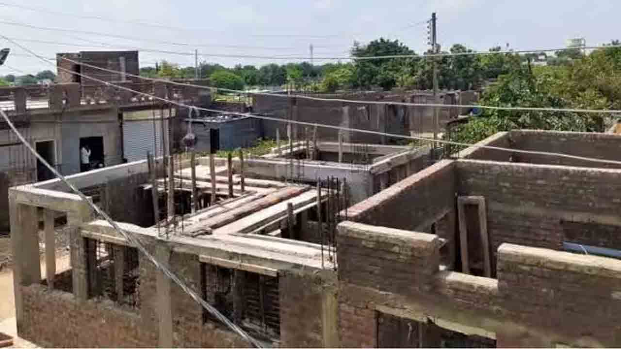 లోక్‌సభ ఎన్నికలే టార్గెట్‌గా బీజేపీ కుట్రలు.. యూపీకే వరాలు!