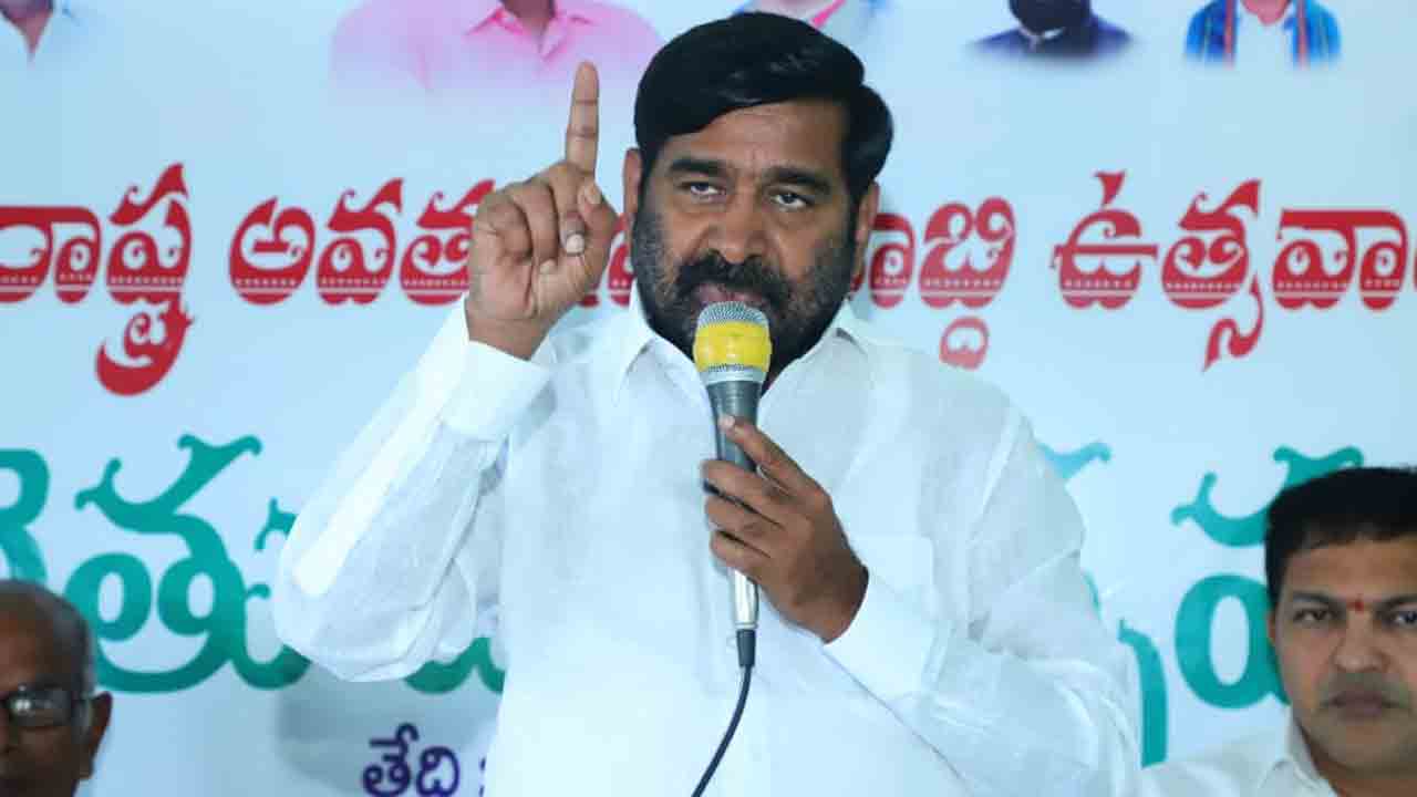 Minister Jagdish Reddy | కాంగ్రెస్ పార్టీ అంటేనే కోతలు, వాతలు : మంత్రి జగదీష్‌రెడ్డి