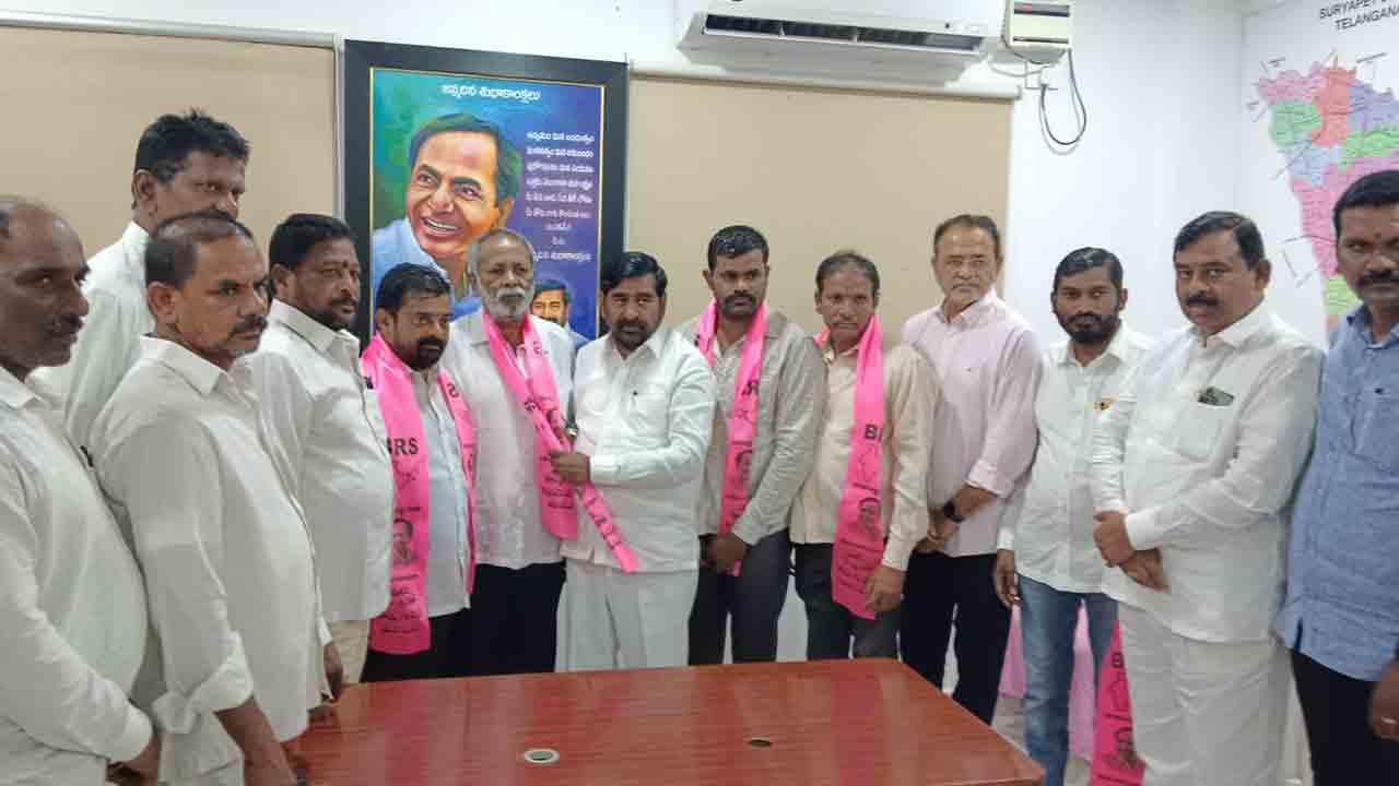 Minister Jagdish Reddy | కాంగ్రెస్‌లో కరెంట్ మంటలు..చేతికి ‘చే’యిచ్చి కారెక్కుతున్న నేతలు