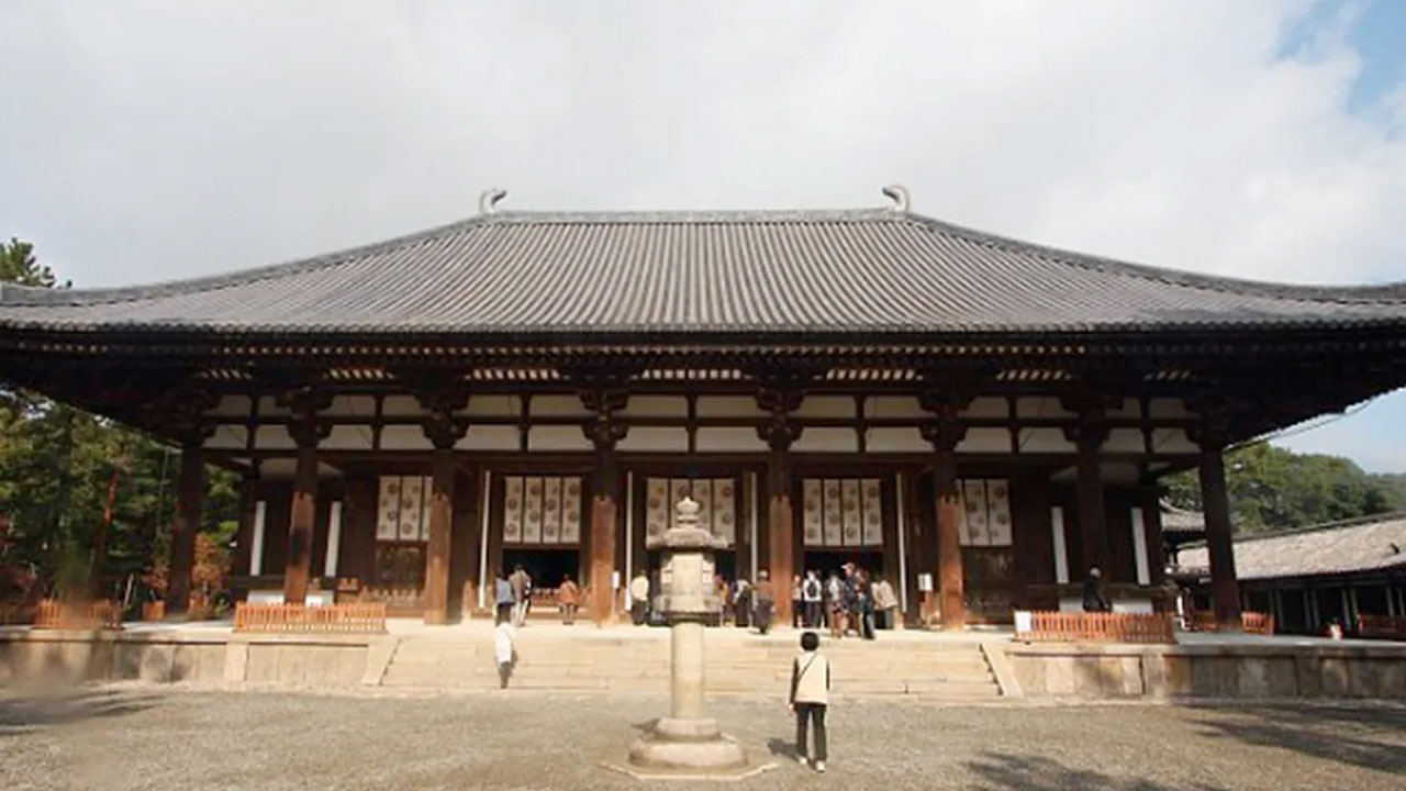 Toshodaiji Temple: 1200 ఏళ్ల క్రితం నాటి జ‌పాన్ ఆల‌యంలో కెన‌డా టూరిస్టు వికృత చేష్ట‌లు