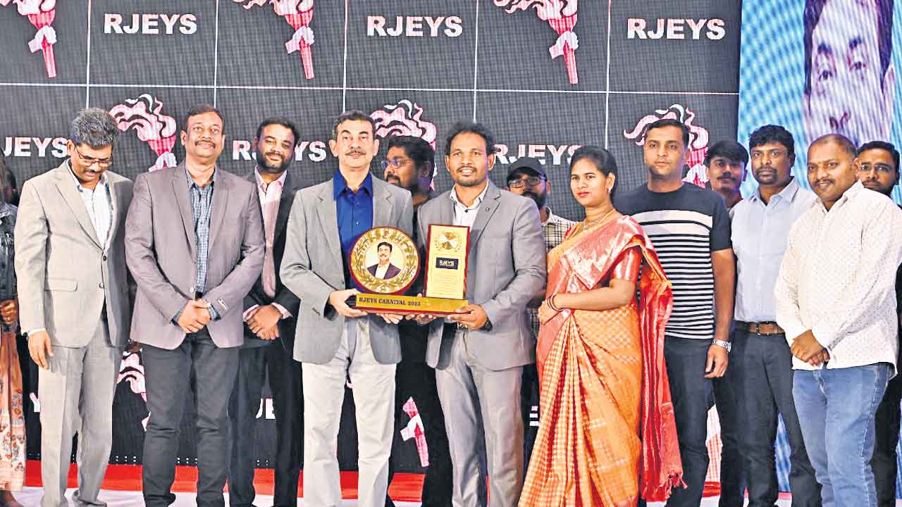 ఉద్యోగ కల్పనలో స్టార్టప్‌లు కీలకం : రాష్ట్ర ఐటీ ప్రిన్సిపల్‌ సెక్రటరీ జయేశ్‌ రంజన్‌