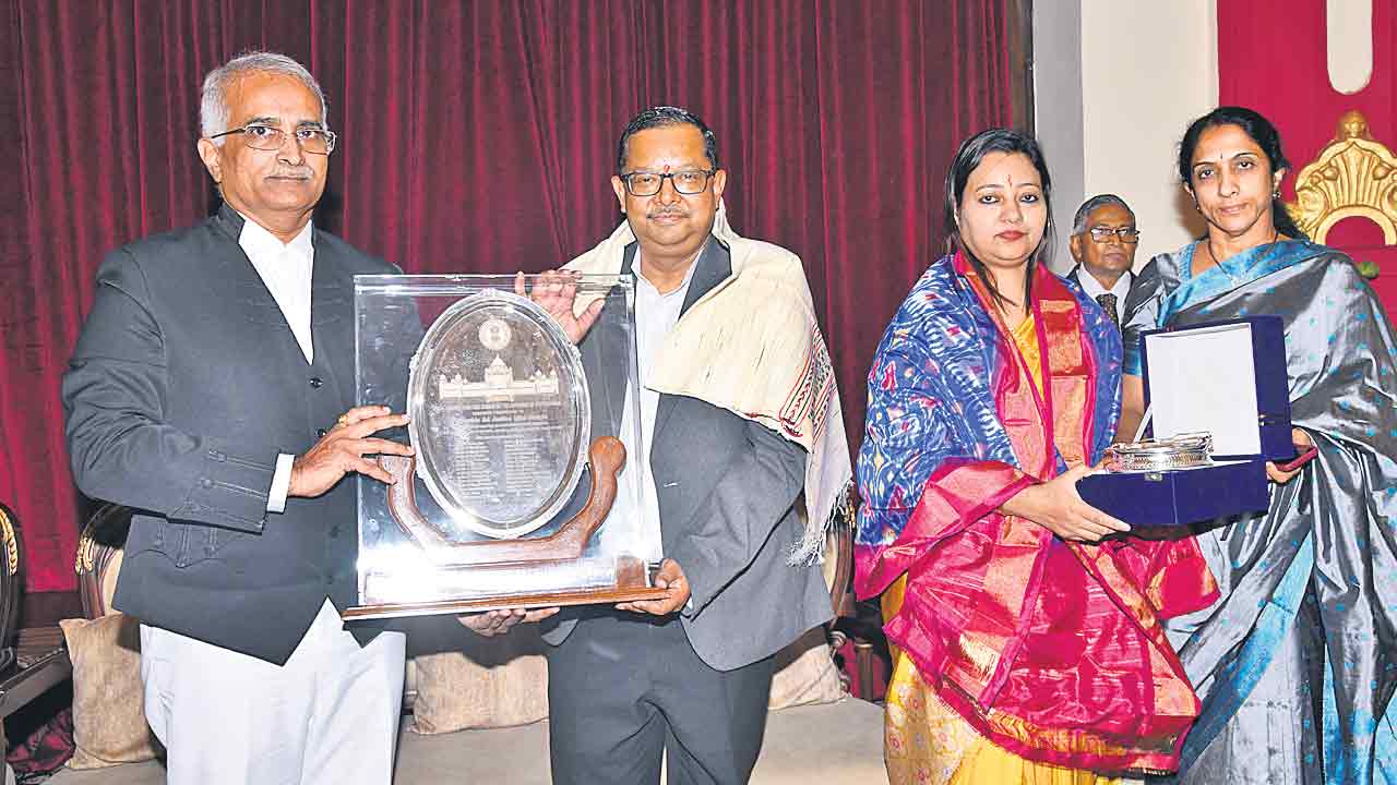 కేసుల విచారణకు కాలపరిమితి