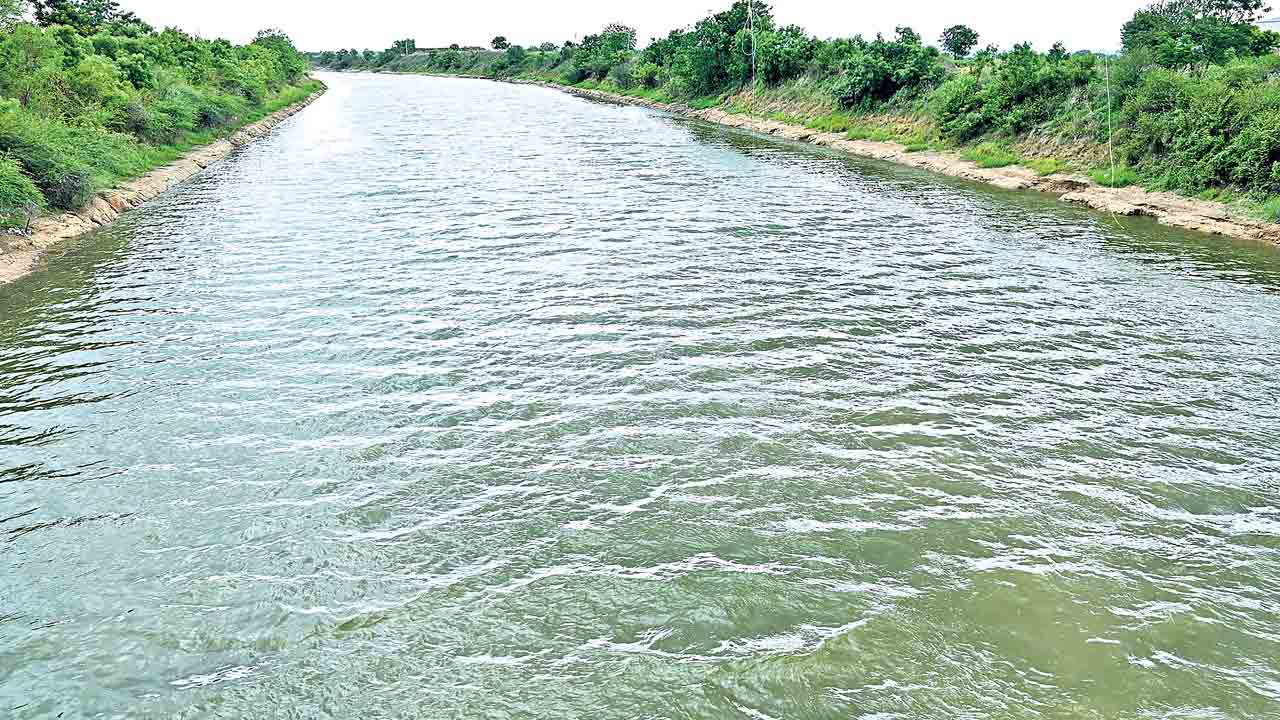 రెండు మూతుల కాల్వ