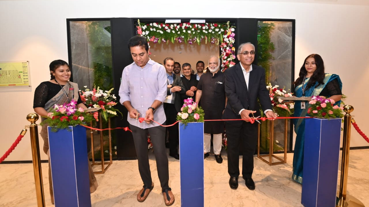 Minister KTR: మైక్రోచిప్ టెక్నాల‌జీ సెంట‌ర్‌ను ప్రారంభించిన మంత్రి కేటీఆర్