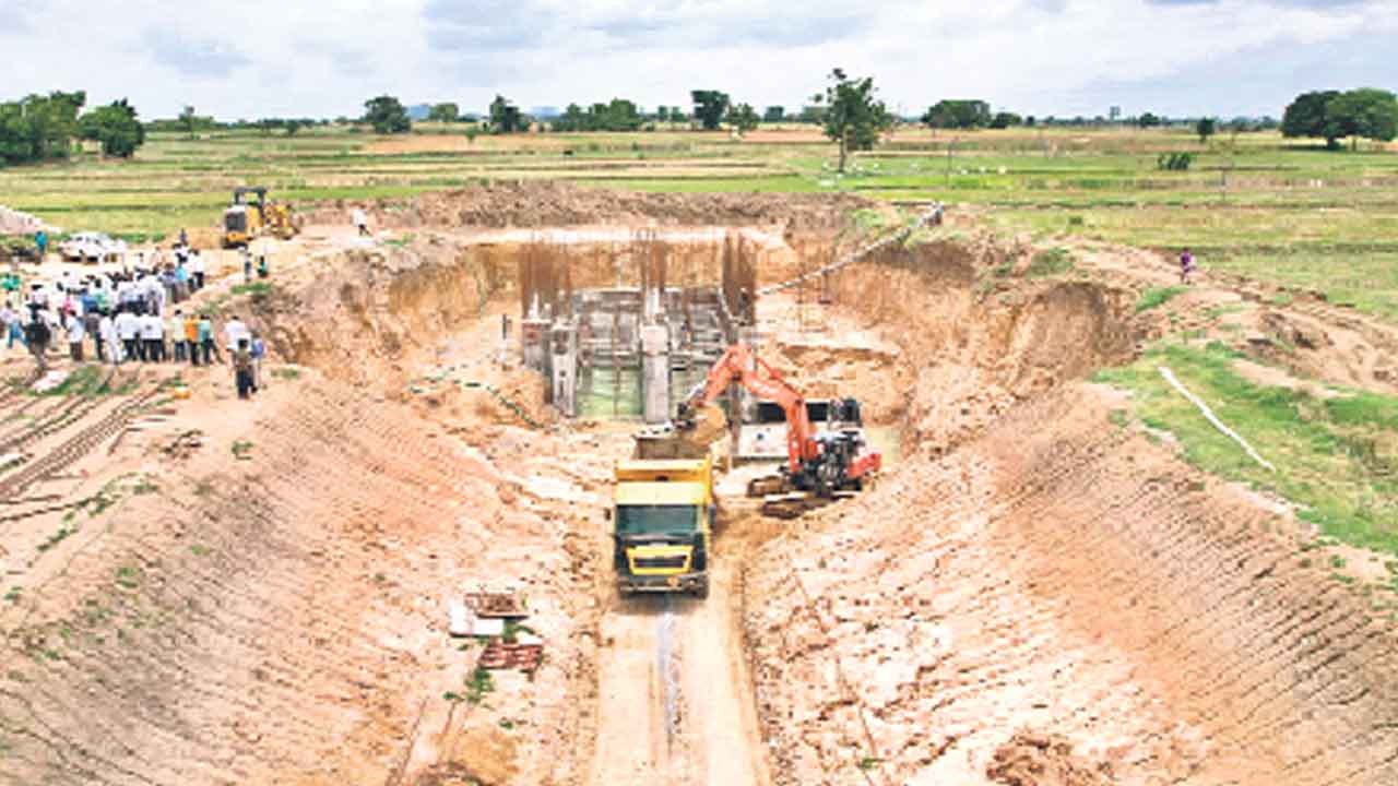 శరవేగంగా..! మార్కండేయ రిజర్వాయర్ పనులు