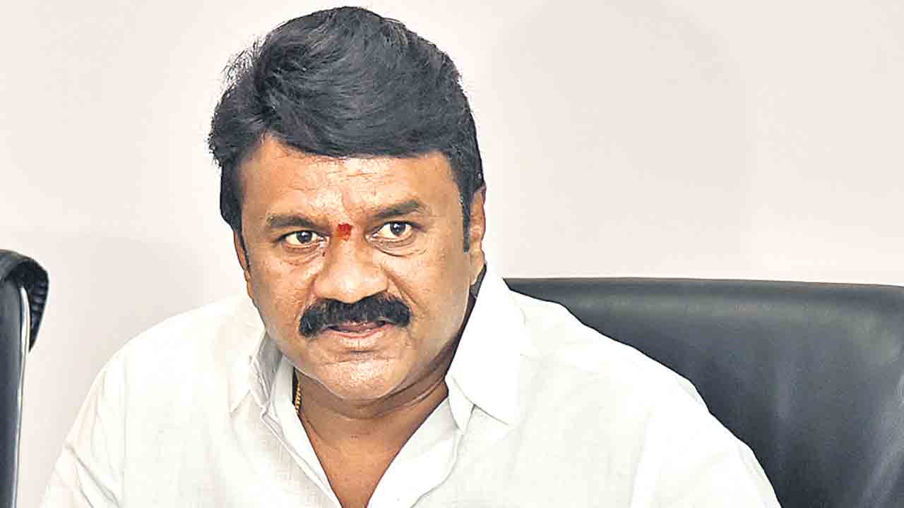 పశువైద్య శిబిరాలు నిర్వహించాలి