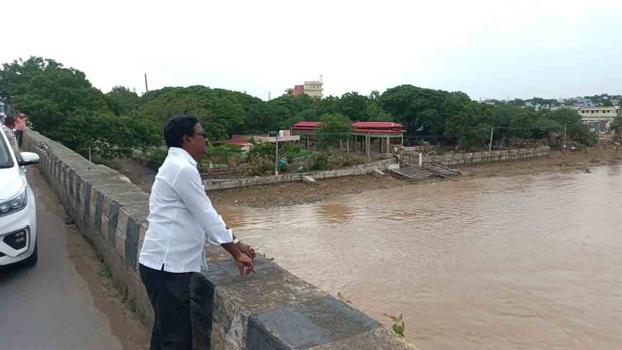 మున్నేరు తగ్గుముఖం