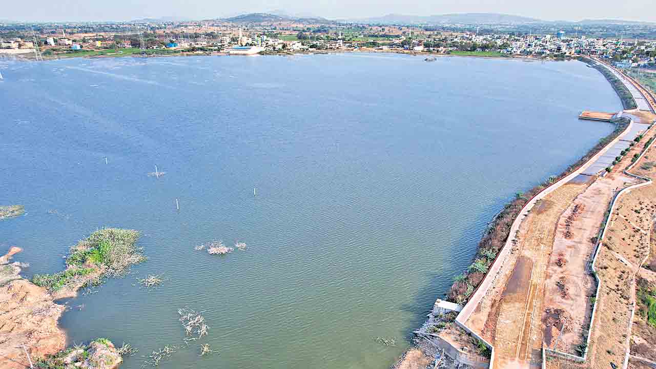 Mission Kakatiya | అద్భుత ఫలితాలిస్తున్న మిషన్‌ కాకతీయ.. భారీ వర్షాల్లోనూ చెక్కుచెదరని చెరువులు