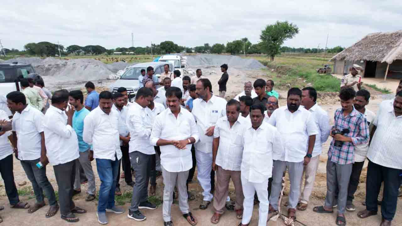 సాగునీరందించి తీరుతాం