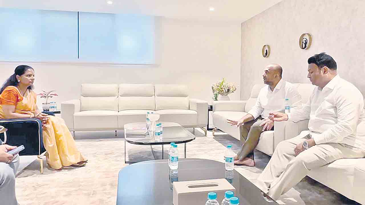 అభివృద్ధి పనులపై ఎమ్మెల్సీ కవిత సమీక్ష