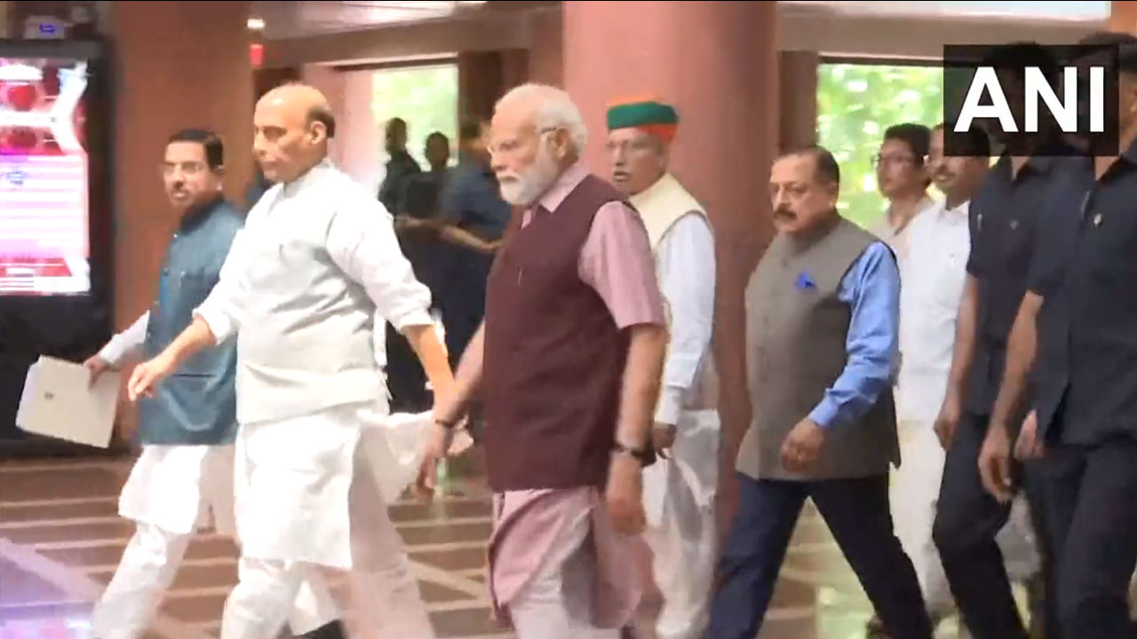 PM Modi: ఇండియన్ ముజాహిద్దీన్, పాపులర్ ఫ్రంట్ ఆఫ్ ఇండియాలోనూ ఇండియా పేరుంది:  ప్రధాని మోదీ