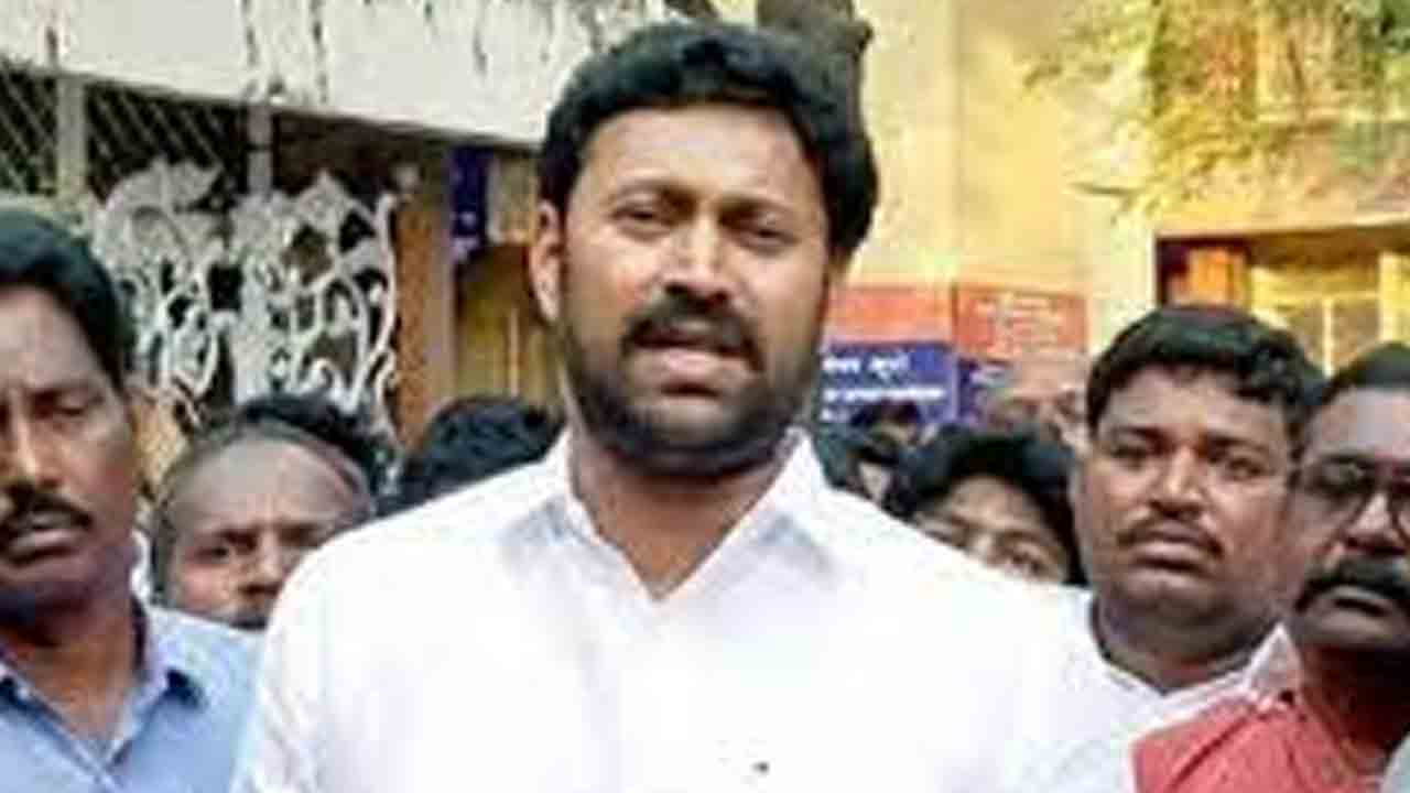 సీబీఐ విచారణను పునఃసమీక్షించాలి