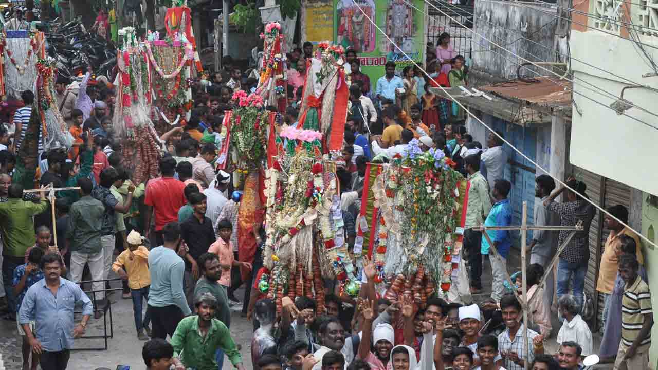 భక్తిశ్రద్ధలతో మొహర్రం