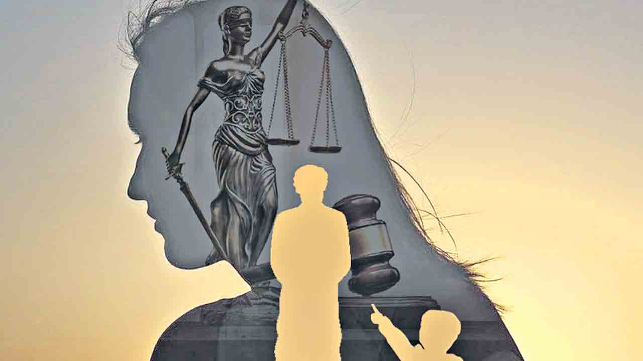 మా నాన్నే హంతకుడు!