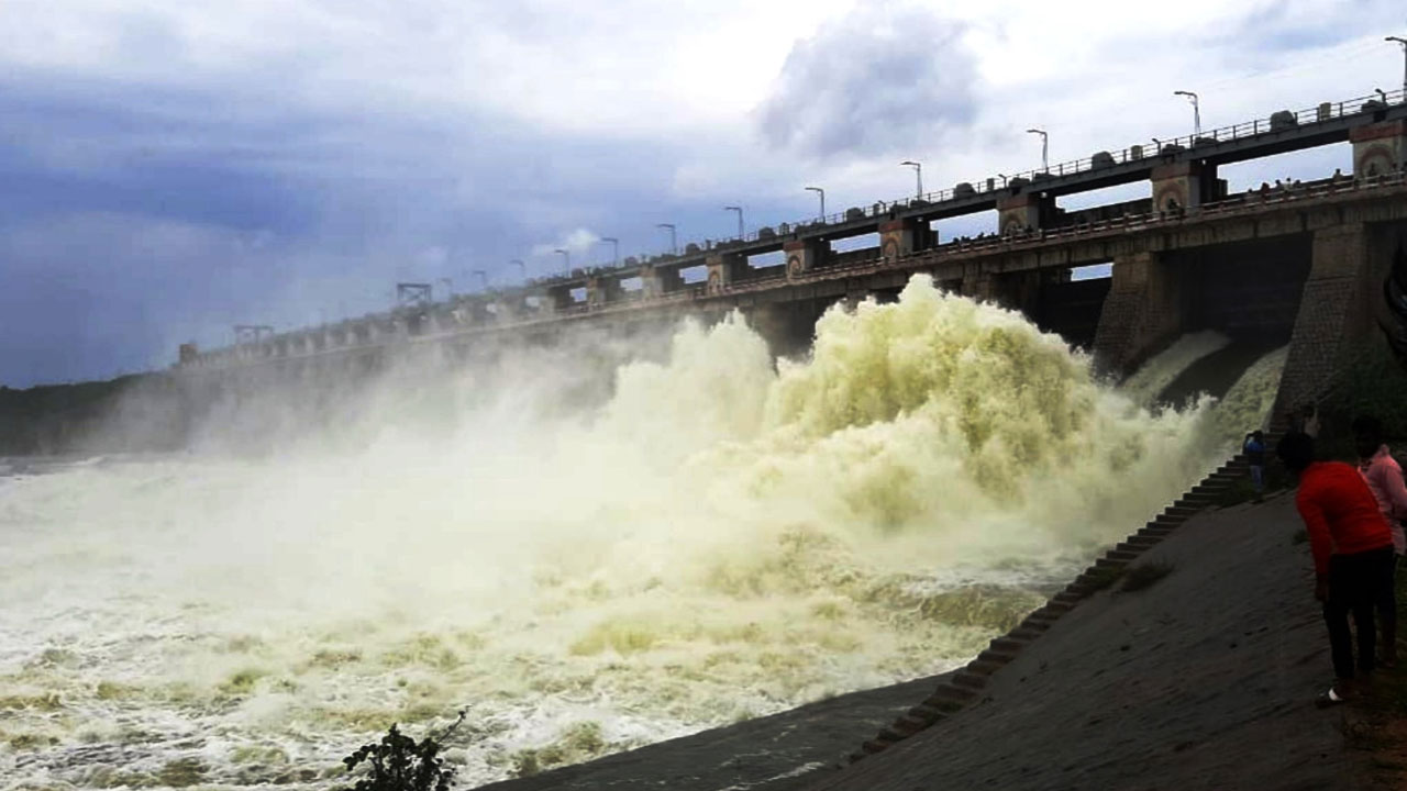 Musi River | మూసీ న‌దికి భారీగా ఇన్‌ఫ్లో.. 8 గేట్ల ద్వారా నీరు విడుదల