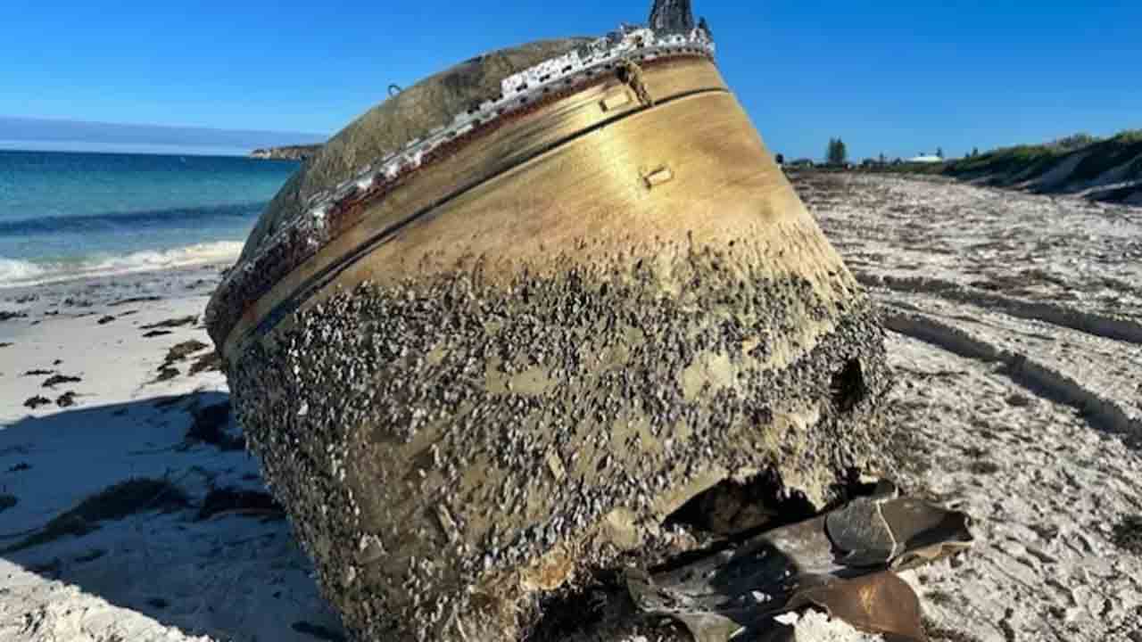 Mystery object | ఆస్ట్రేలియా బీచ్‌లో మిస్టరీ వస్తువు.. చంద్రయాన్‌-3 ప్రయోగానికి సంబంధించిందేనా?