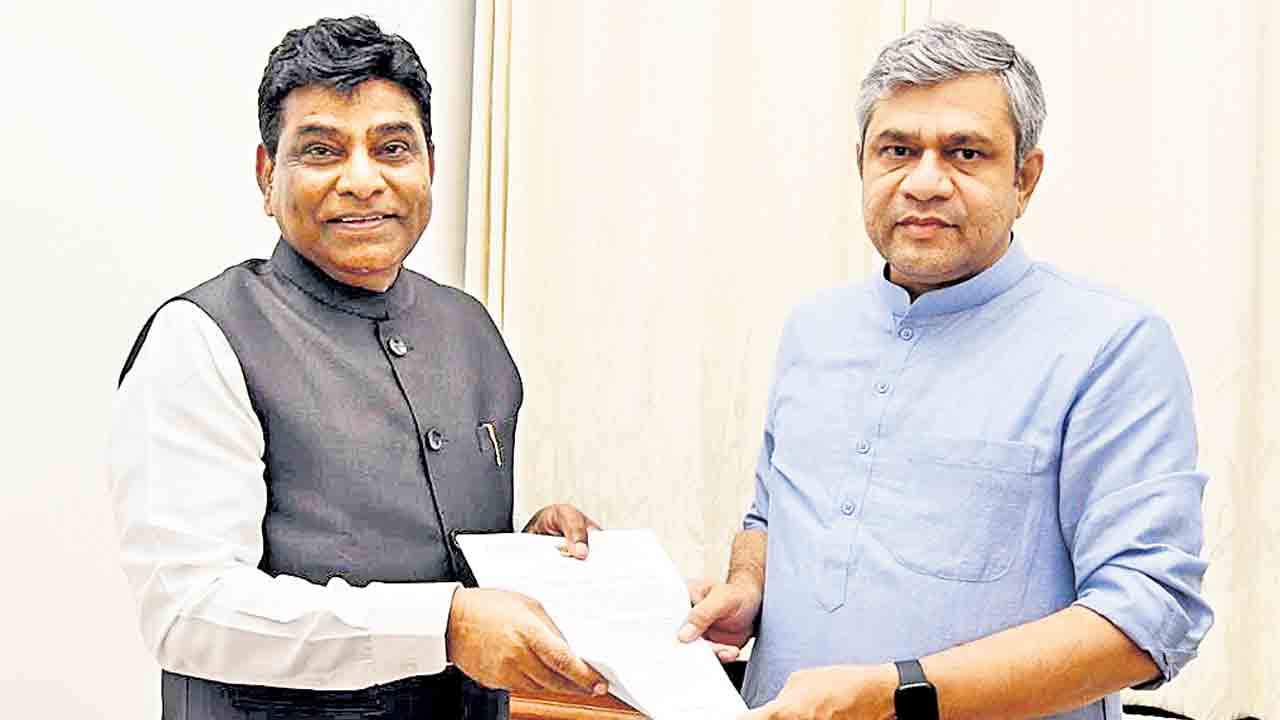 రైల్వే మంత్రితో నామా భేటీ