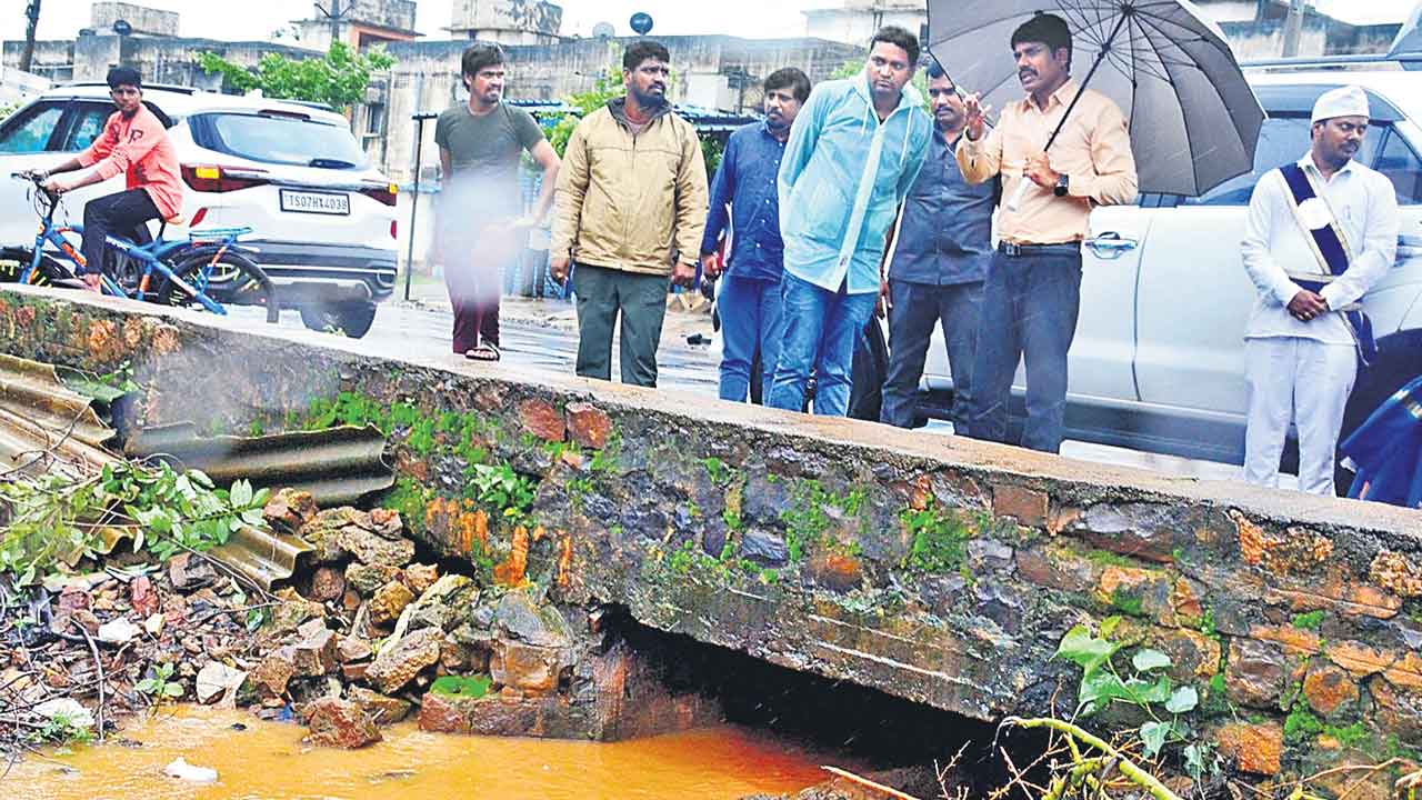 పరశీలిస్తూ..పరిష్కరిస్తూ..