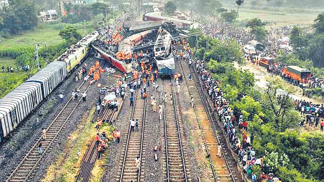 ఒడిశా రైలు ప్రమాదం మానవ తప్పిదమే