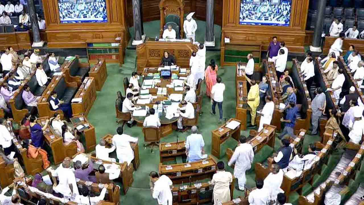 మణిపూర్పై చర్చకు బీఆర్ఎస్ పట్టు