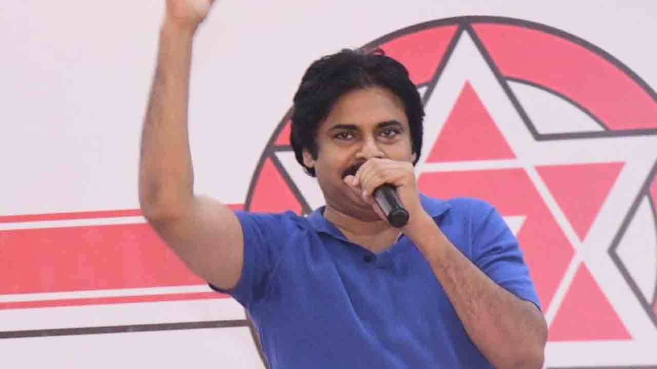 ఇన్‌స్టా అకౌంట్‌ ఓపెన్‌ చేసిన గంటల్లోనే లక్షల మంది పవన్‌ కళ్యాణ్‌ను ఫాలో అయ్యారు. 