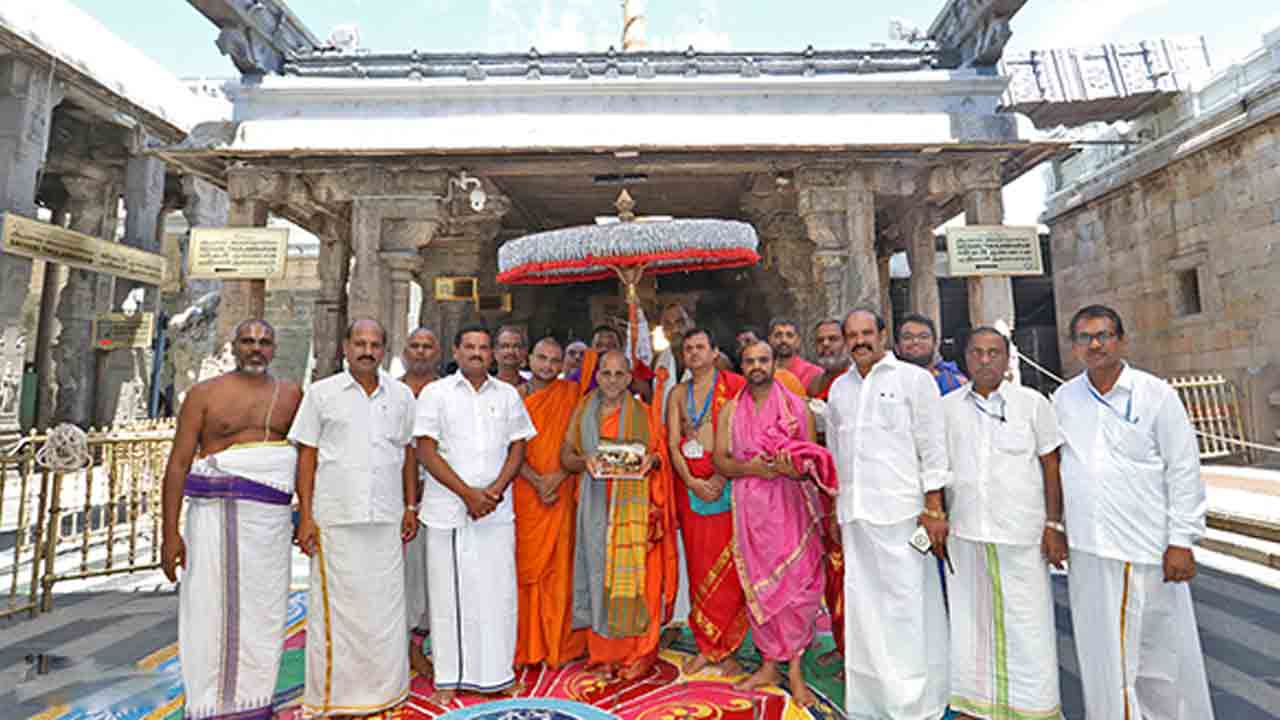 Tirumala | తిరుమలలో పెరిగిన భక్తుల రద్దీ.. టోకెన్లు లేని భక్తులకు 24 గంటల్లో సర్వదర్శనం