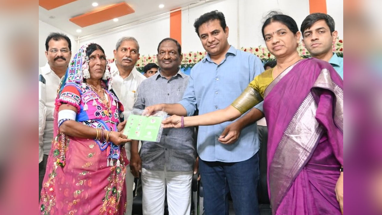 KTR | ఆదివాసీల చిర‌కాల కోరిక‌ను నేర‌వేర్చింది సీఎం కేసీఆరే : మంత్రి కేటీఆర్
