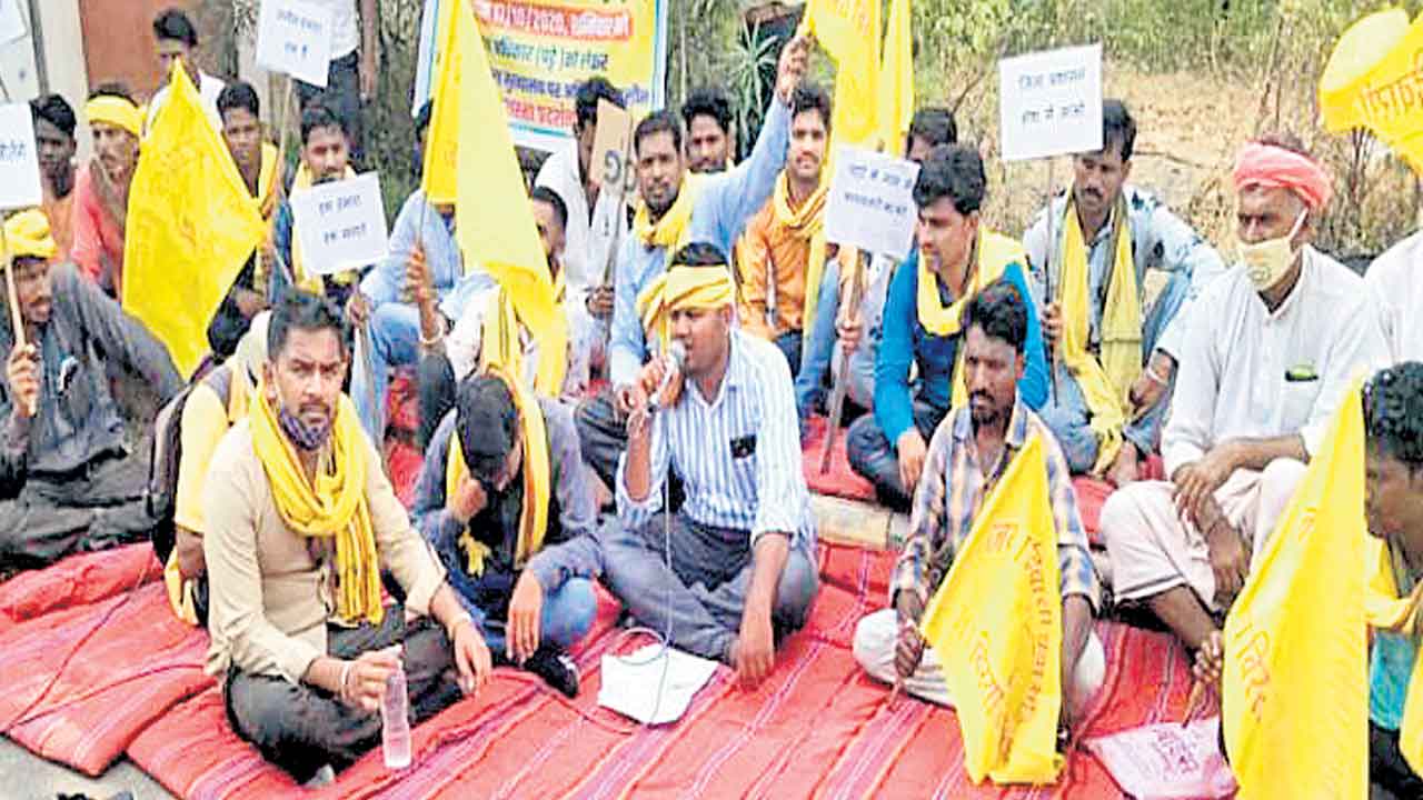 Podu Lands | తెలంగాణ సర్కార్‌ ఎఫెక్ట్‌..  మధ్యప్రదేశ్‌లో బీజేపీ సర్కారుపై ఆదివాసీల తిరుగుబాటు.. ఆలోచన రేకెత్తించిన సీఎం కేసీఆర్ నిర్ణయం