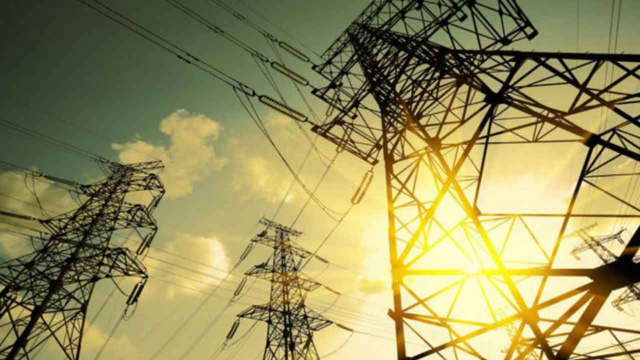 Power Outage | ఎండలు తగ్గినా యూపీలో ఆగని పవర్ కట్స్‌.. రోజుకు 3 కంటే ఎక్కువసార్లు విద్యుత్‌ కోతలు