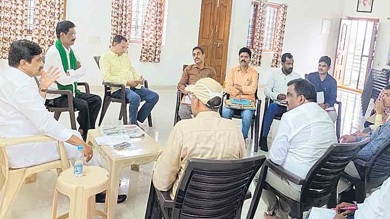 వచ్చేనెలలో ‘డబుల్‌ ఇండ్ల’ పంపిణీ