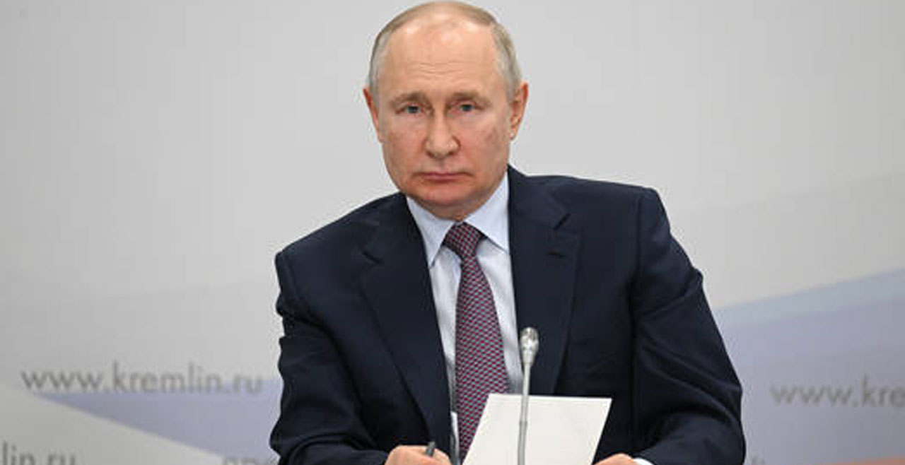 Putin: లింగ మార్పిడిని బ్యాన్ చేసిన ర‌ష్యా.. కొత్త బిల్లుపై పుతిన్ సంత‌కం