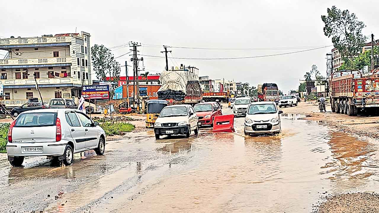 ఎడతెరిపి లేకుండా..