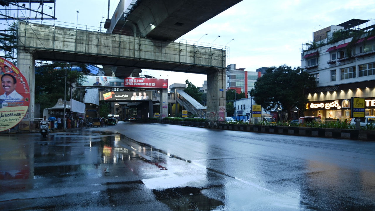 Hyderabad | హైద‌రాబాద్‌లో ప‌లు ప్రాంతాల్లో మోస్త‌రు వ‌ర్షం..