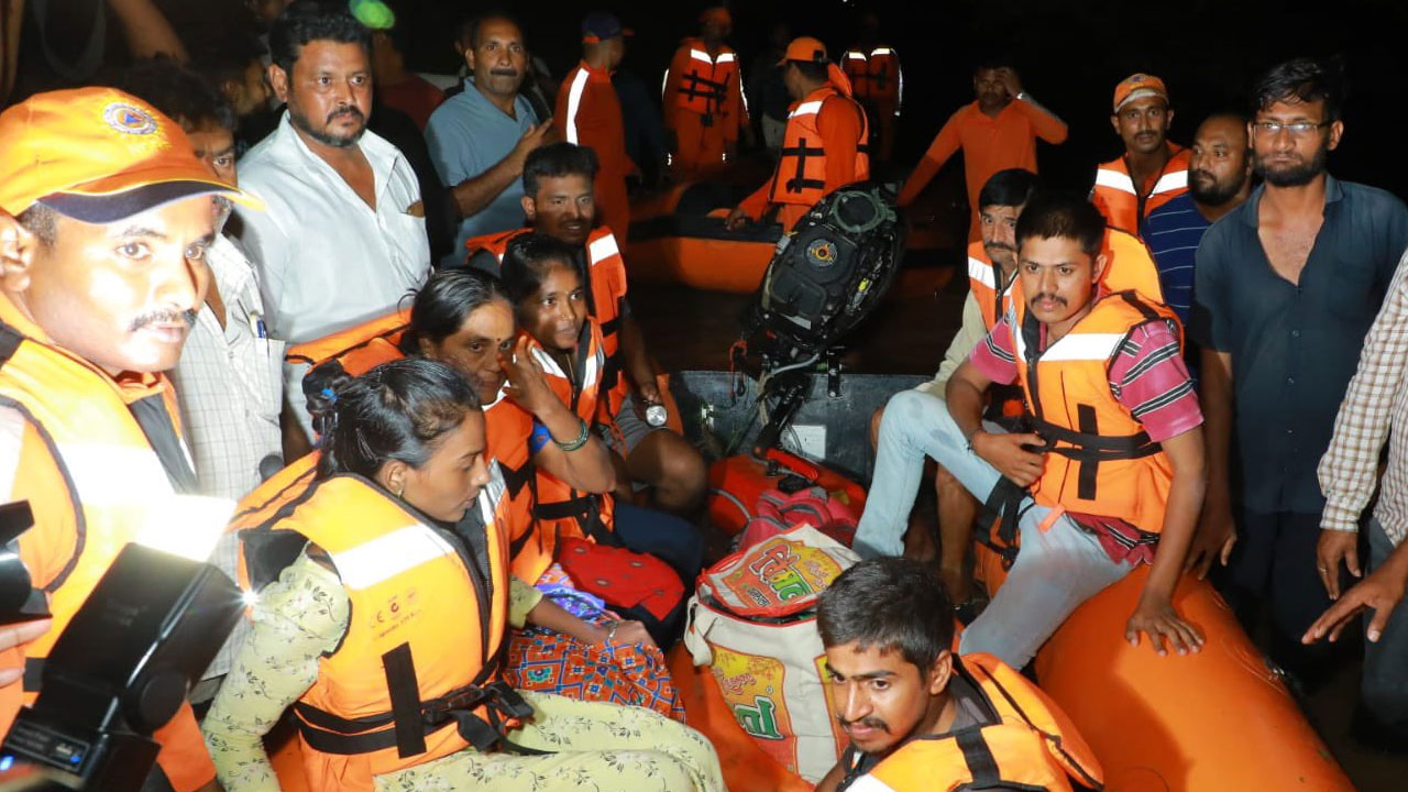 Harish Rao | ప్ర‌భుత్వ అత్య‌వ‌స‌ర సేవ‌ల సిబ్బందికి అభినంద‌న‌లు : మంత్రి హ‌రీశ్‌రావు
