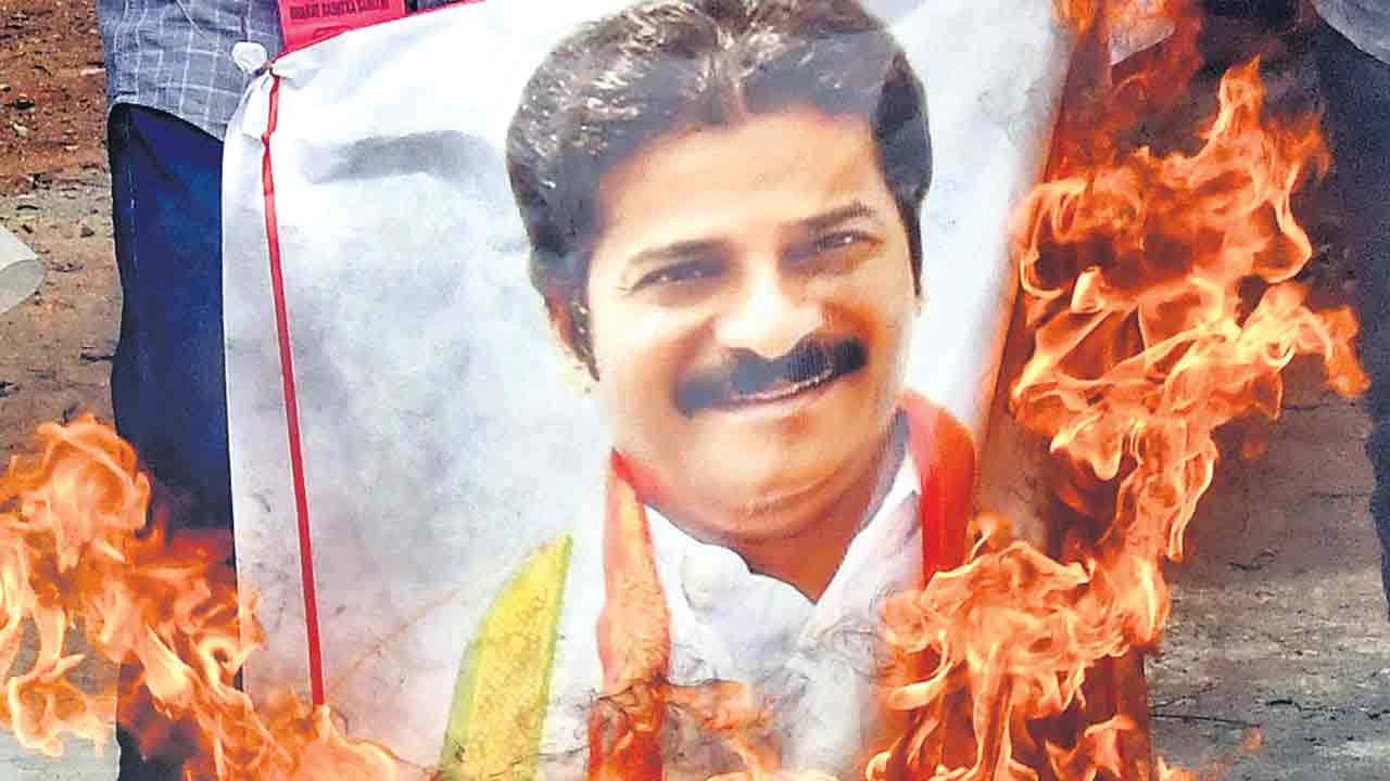 Revanth Reddy | రైతులకు 3 గంటల కరెంట్‌ ఇస్తే సరిపోద్ది.. ఉచిత కరెంట్‌పై మరోసారి విషం కక్కిన రేవంత్‌ రెడ్డి