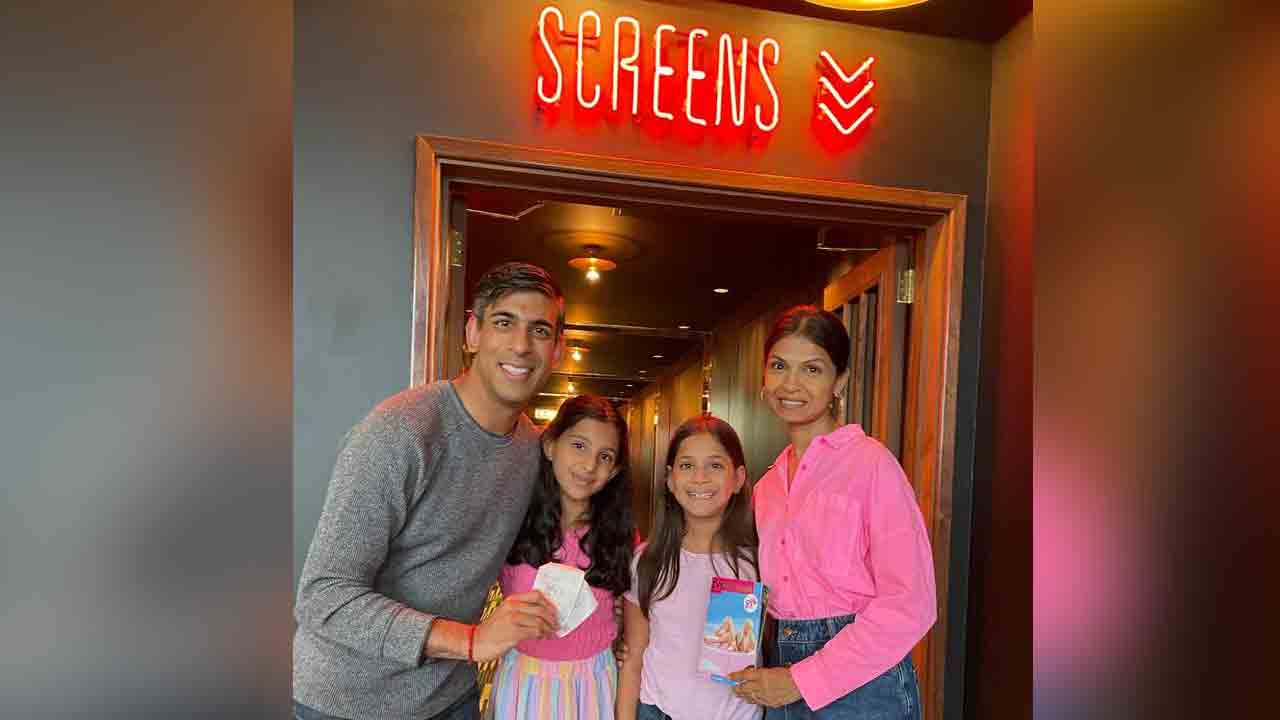 Rishi Sunak | ఫ్యామిలీతో కలిసి థియేటర్‌కు వెళ్లి సినిమా చూసిన బ్రిటన్‌ ప్రధాని