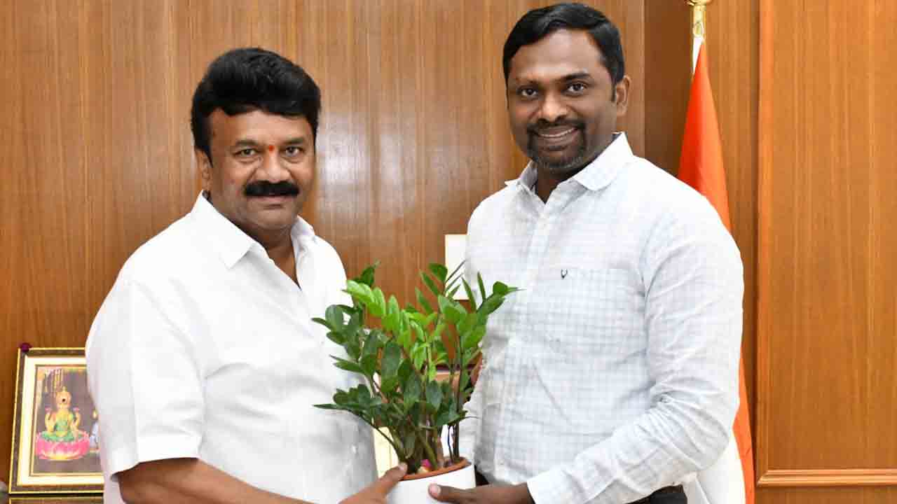 మంత్రి తలసానిని కలిసిన బల్దియా బాస్‌ రోనాల్డ్ రోస్