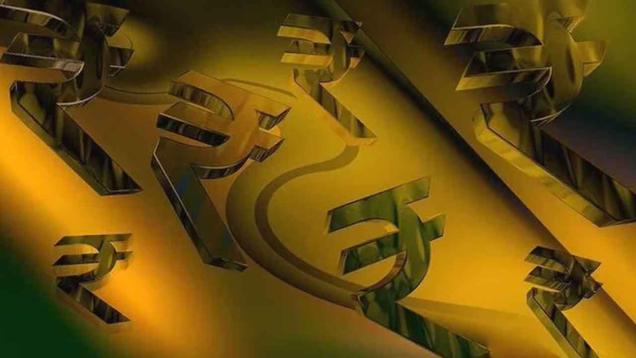 Indian Rupee | మళ్లీ పడిపోయిన రూపాయి.. డాలర్‌తో పోలిస్తే దాని విలువెంత అంటే..