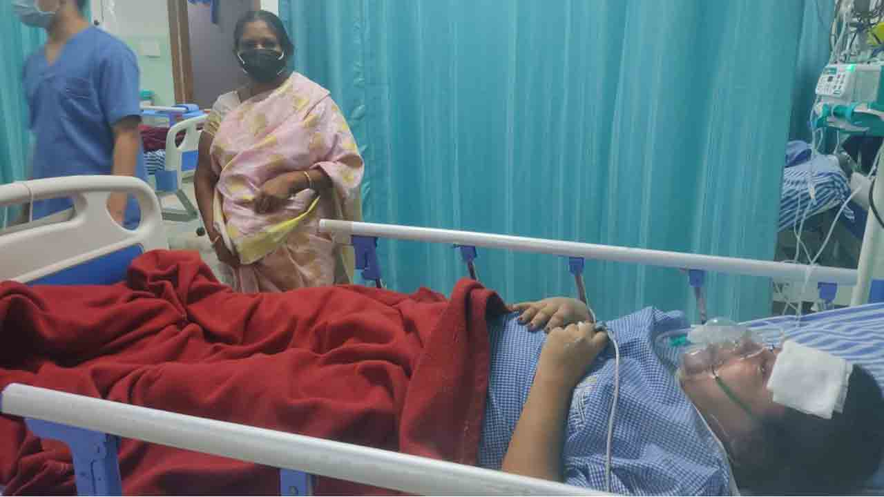 Heavy rains | సర్వర్ కుటుంబానికి అండగా.. మెదక్ ఎమ్మెల్యే పద్మ దేవేందర్ రెడ్డి