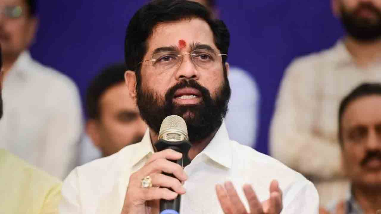 మహారాష్ట్ర అసెంబ్లీ నుంచి విపక్షాల వాకౌట్‌