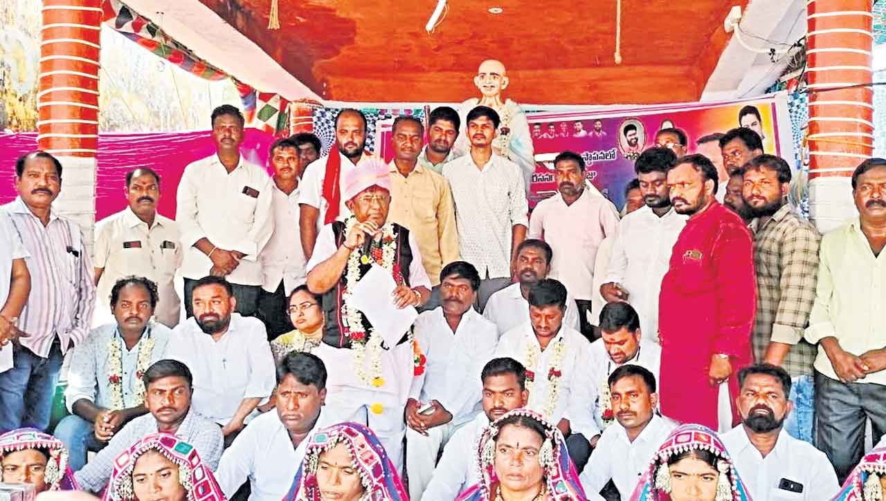 గిరిజన వర్సిటీ సాధిస్తాం