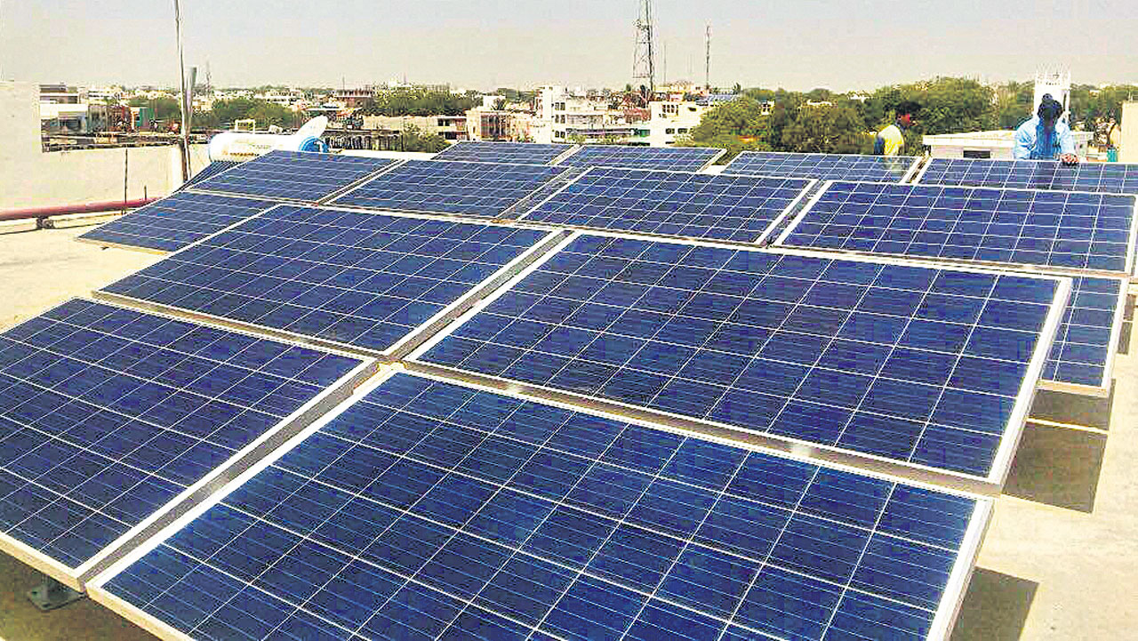 సోలార్‌ వెలుగులు..