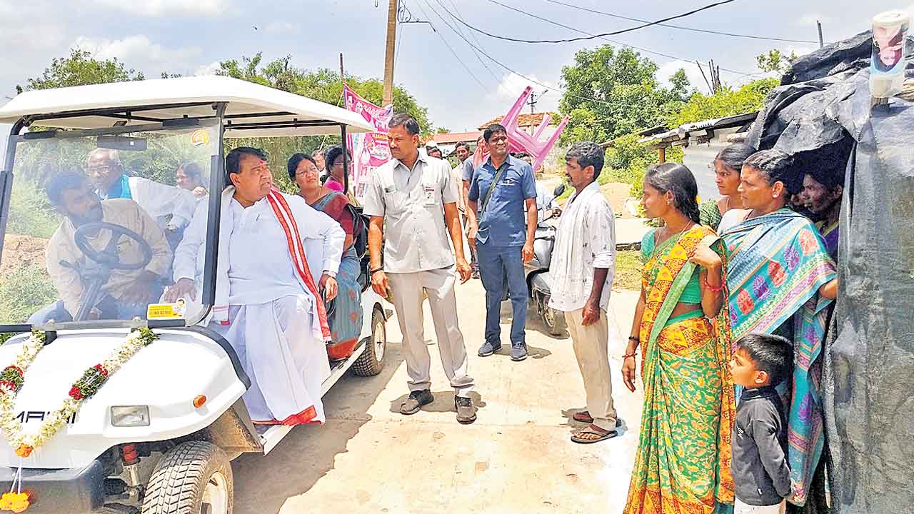 Speaker Pocharam | ఇల్లు కట్టుకో బిడ్డా.. మంజూరు చేస్తా.. రేకుల షెడ్డును చూసి చలించిన స్పీకర్‌