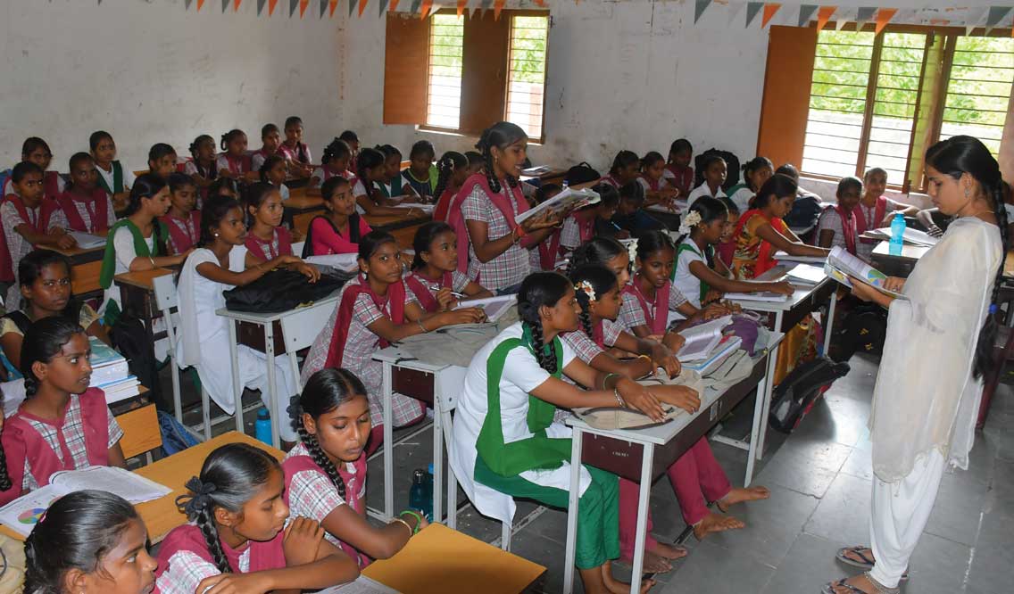 Mana ooru- Mana Badi |  సర్కారు బడికి క్రేజ్‌.. సత్ఫలితాలనిస్తున్న మన ఊరు-మన బడి