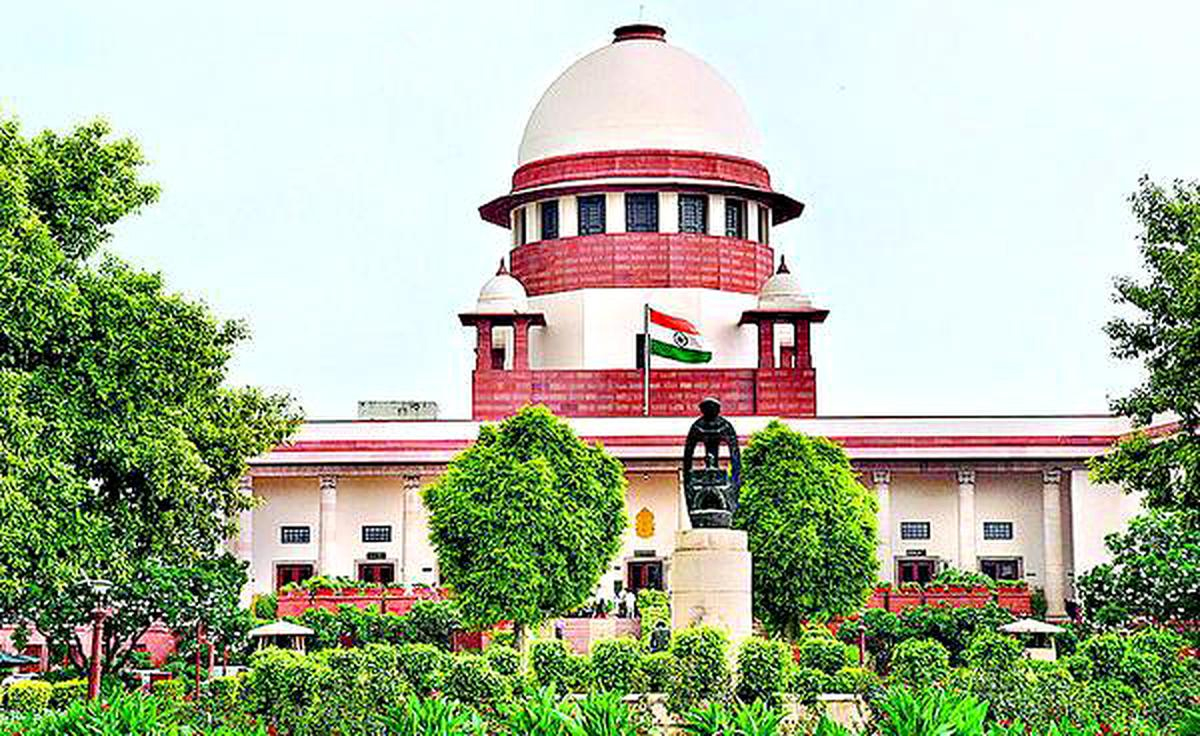 supreme court| విపక్ష పాలిత రాష్ట్రాలపై చర్యలు తీసుకుంటారు కానీ.. మీ ప్రభుత్వంపై చర్యలుండవా?.. కేంద్రంపై సుప్రీం సీరియస్‌