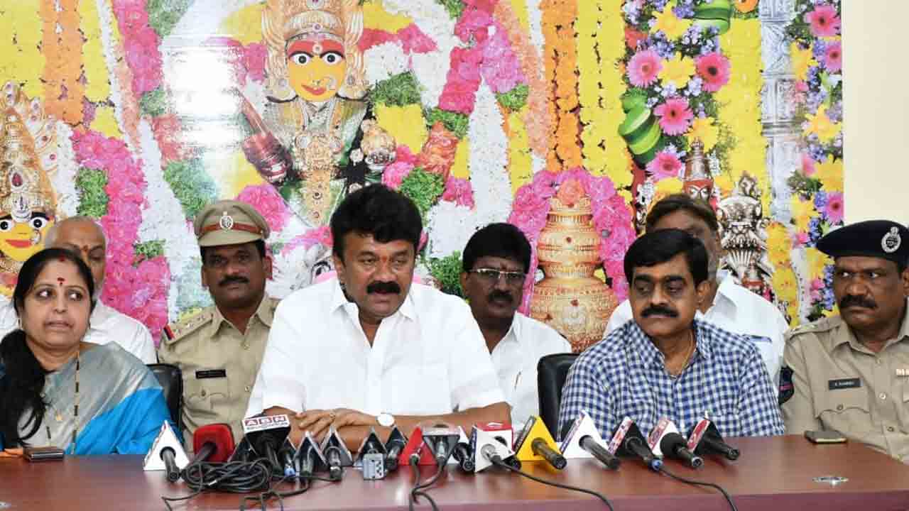 Bonalu festival | అందరి సహకారంతోనే ఘనంగా బోనాలు : మంత్రి తలసాని