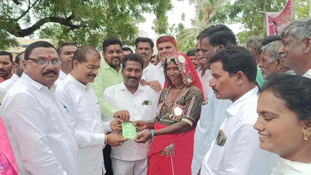 గిరిజనుల సంక్షేమమే ధ్యేయం