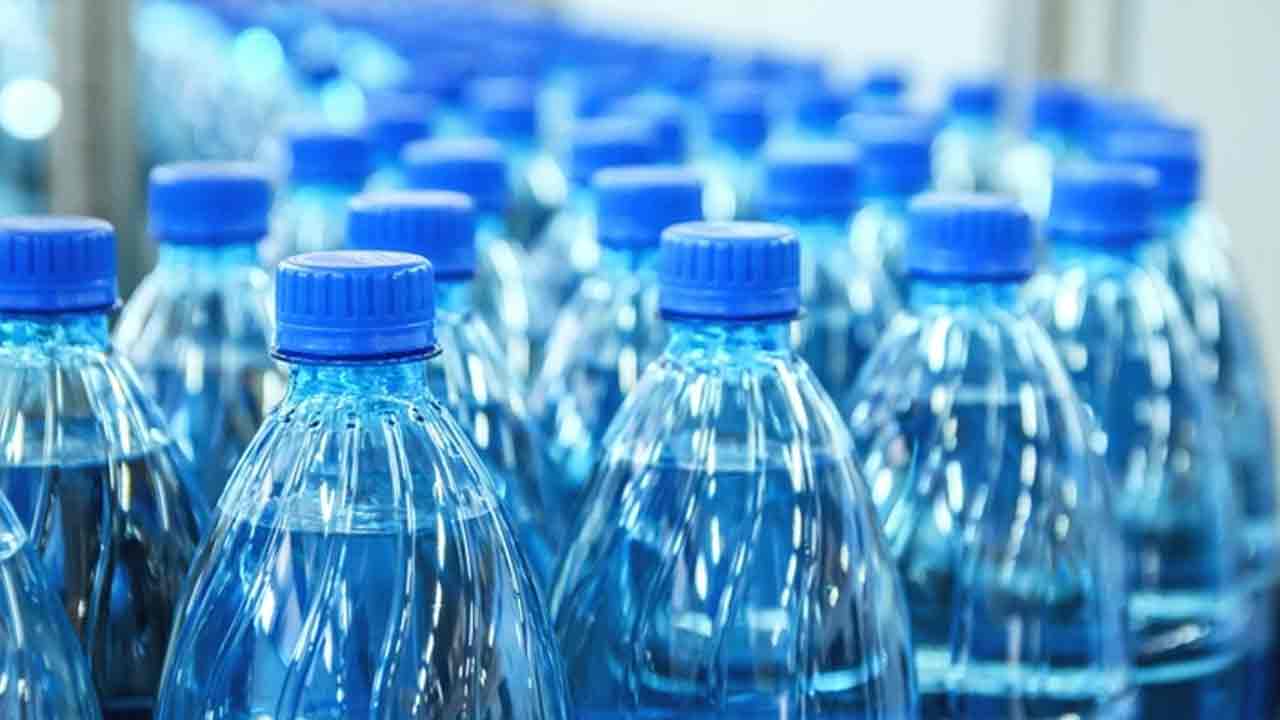 Water Bottles | వాటర్ బాటిళ్ల విషయంలో అలా చేస్తే జైలుకే